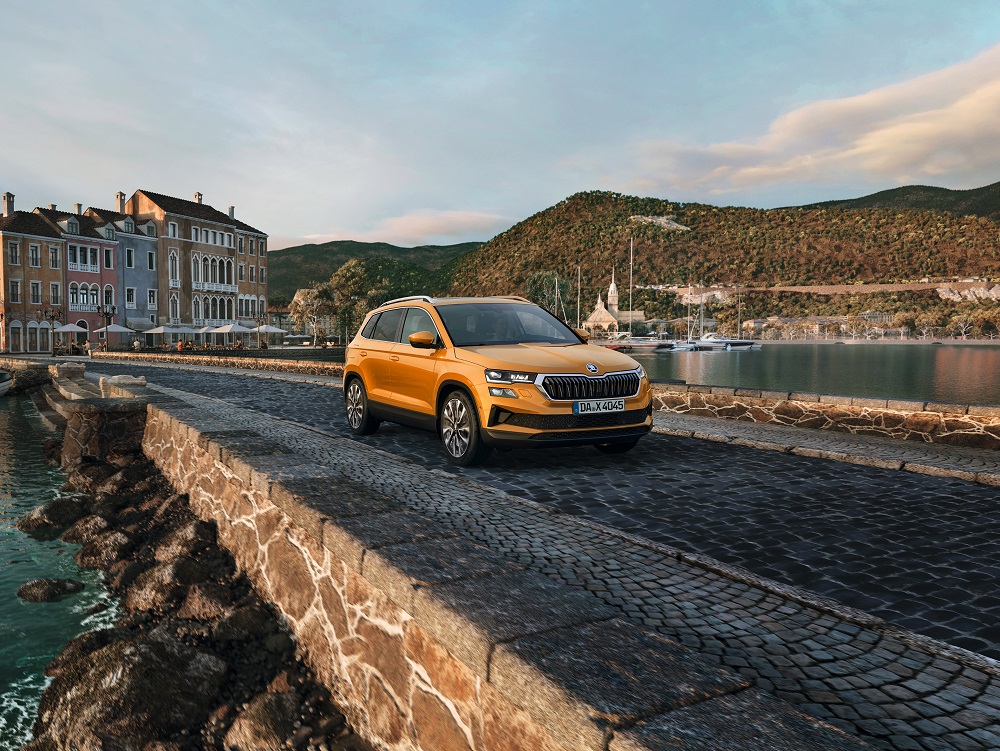Der Skoda Karoq Tour jetzt bei Autohaus Gohlke GmbH & Co. KG. leasen
